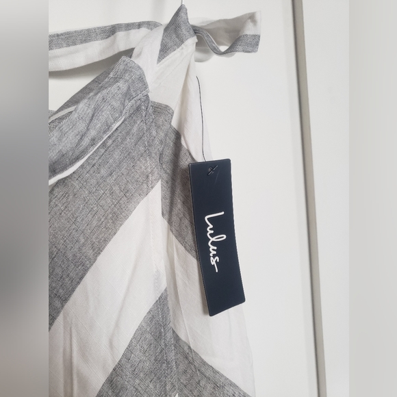 Lulus wrap skirt - Picture 3 of 4